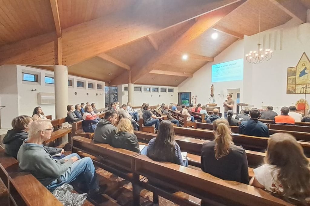 658fbda9-e7db-4776-84b8-3e5eab79421c