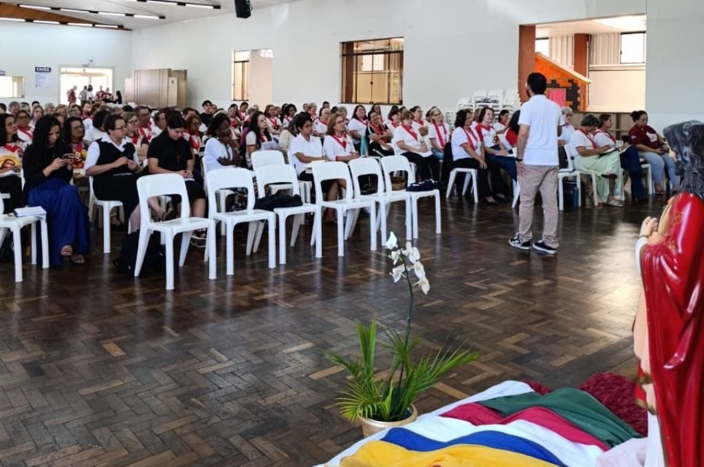 8a288a6f-bd4a-46e0-a0b5-a285376e2905