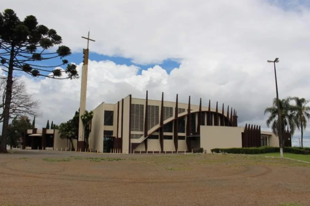 SANTA TEREZINHA